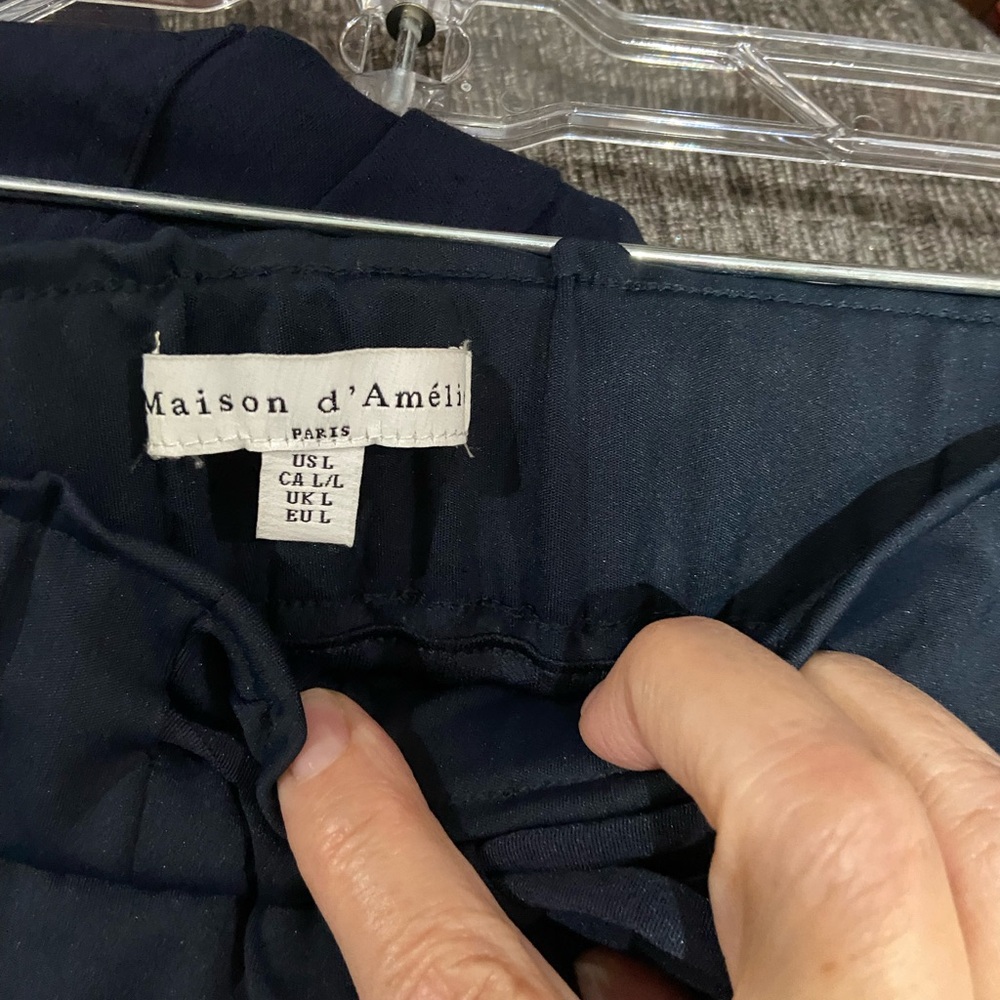 Woman’s Navy Stretch Drawstring Pants, Ankle Length. Worn once, size L - Picture 3 of 4